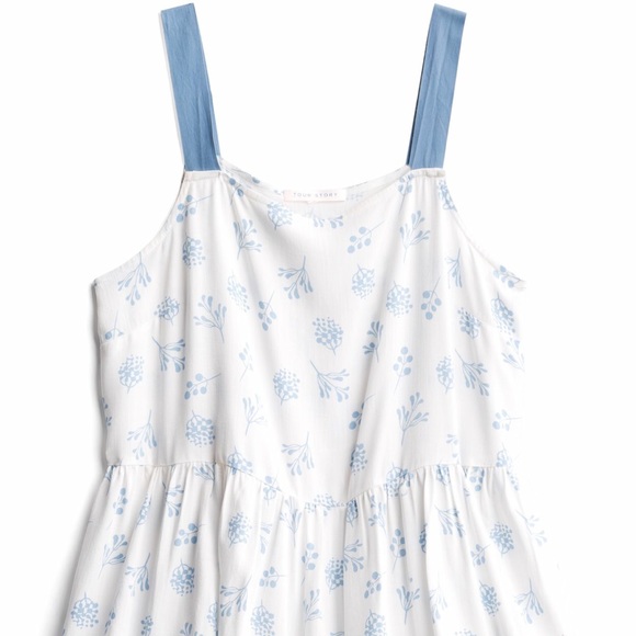 your story Tops - Light blue print peplum top Stitch Fix